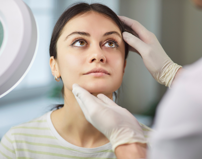Consultation Facial