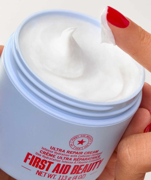 FirstAidBeauty-Launch5-Brand_Page_Category_Tiles_Desktop-670x800-Moisturizing_61802bb9-3cdc-4977-91eb-53bc17d046d5